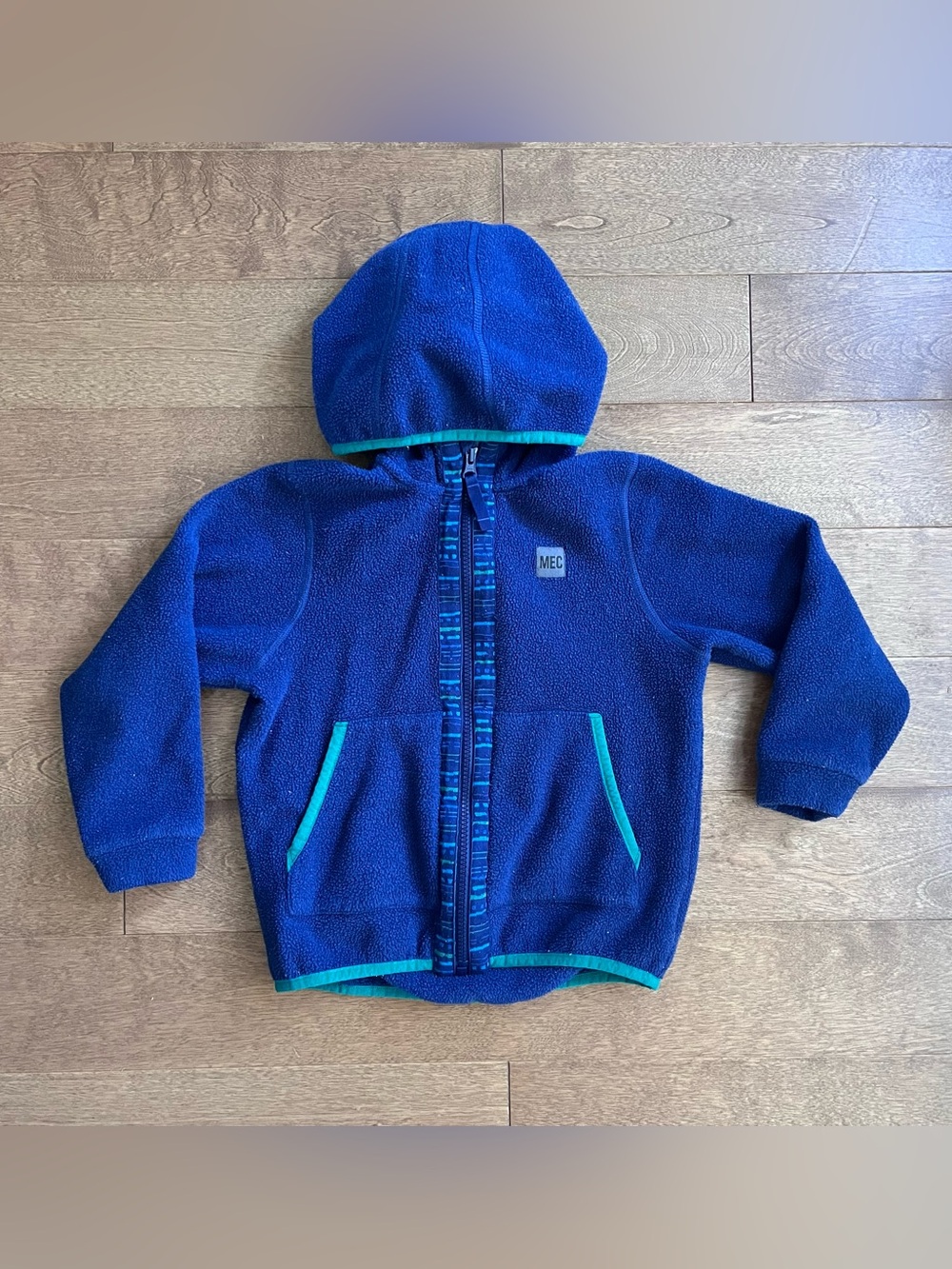 2/$10 MEC Boys sweater jacket 6y